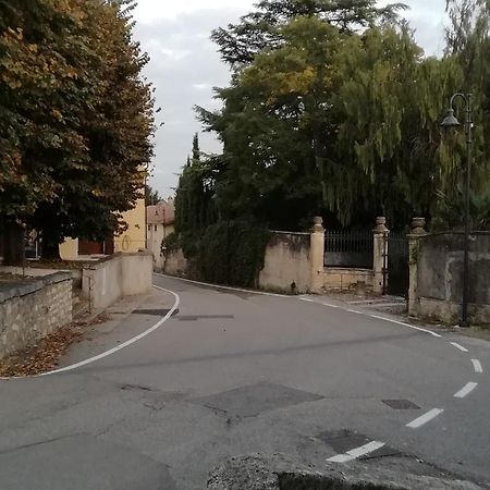 Alloggio Verona Est S. Pietro Lavagno Exterior foto