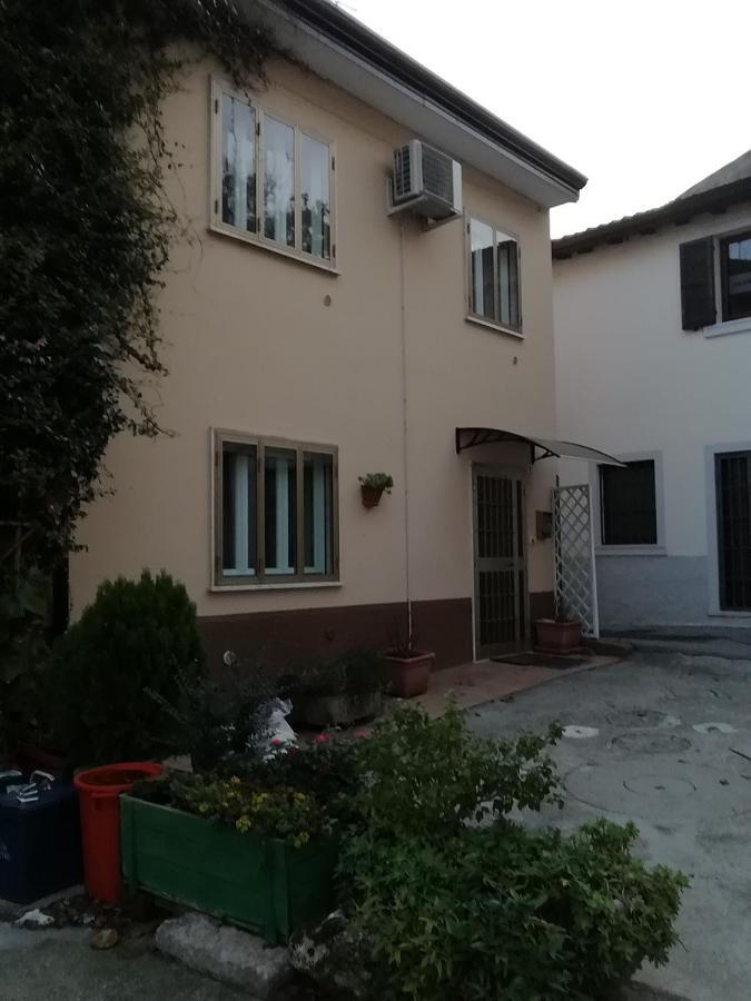 Alloggio Verona Est S. Pietro Lavagno Exterior foto